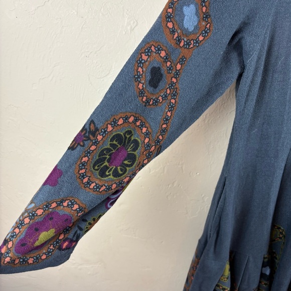 2 Ice Silk Dresses Red Black Handkerchief Bandana Print & Gray Floral 1X Bundle - Picture 14 of 16